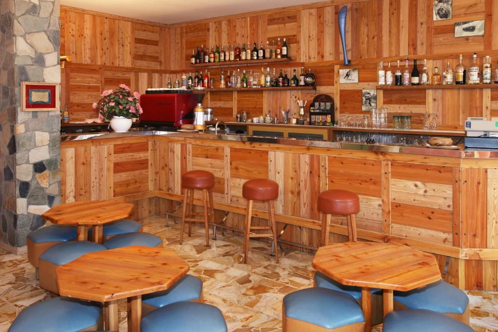 Hotel Holiday Debili Sauze D'Oulx Luaran gambar